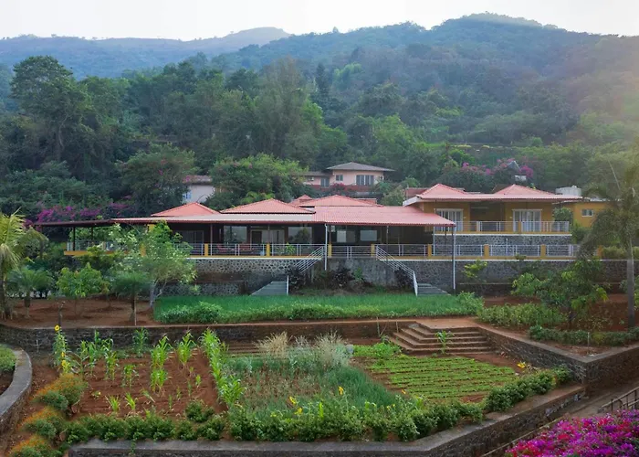 Ekam Lake House: Mountain Views & Wellness Retreat Pune